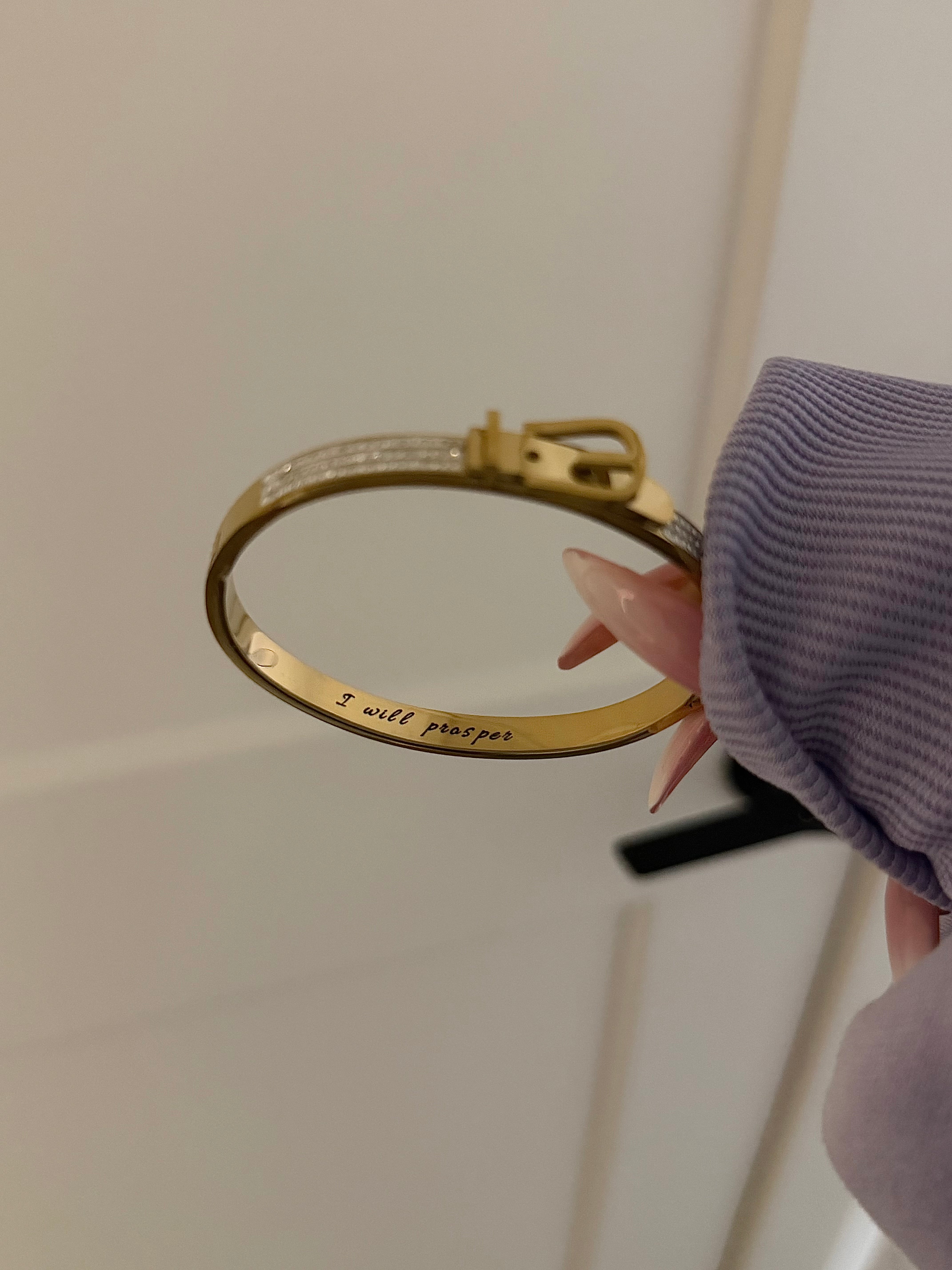 STAINLESS STEEL BELT BANGLE